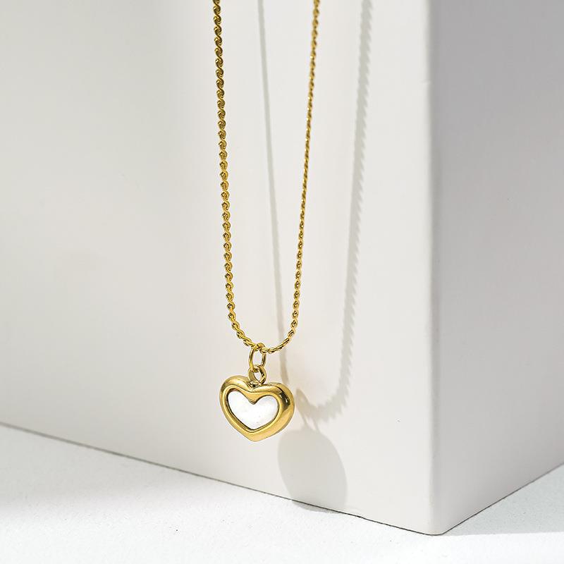 Lumiere Heart Pendant