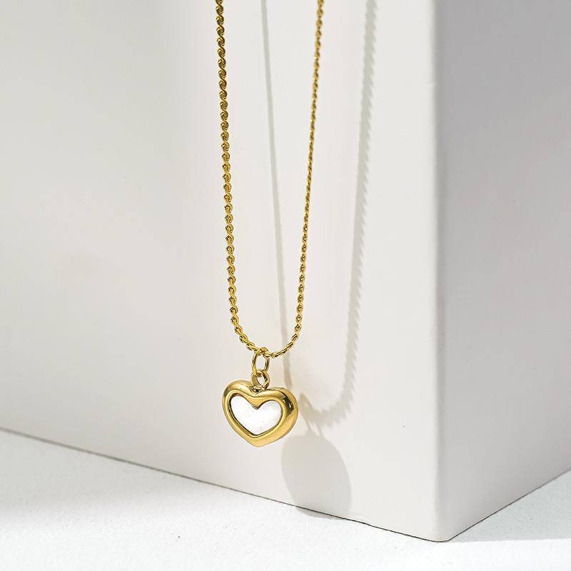 Lumiere Heart Pendant