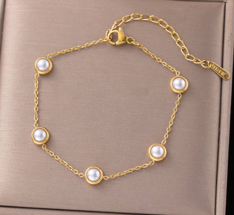 Pearl Orbit Bracelet