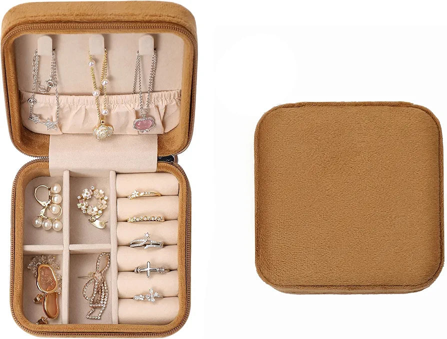Travel jewelry box