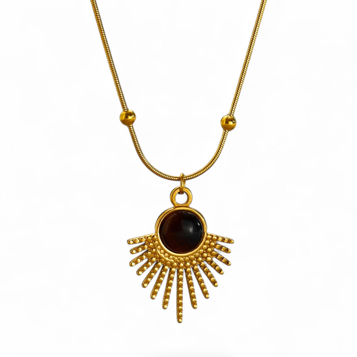 Ainna Official Noir Kai pendant featuring a sleek black design on a delicate chain, close-up view of the stylish jewelry piece.