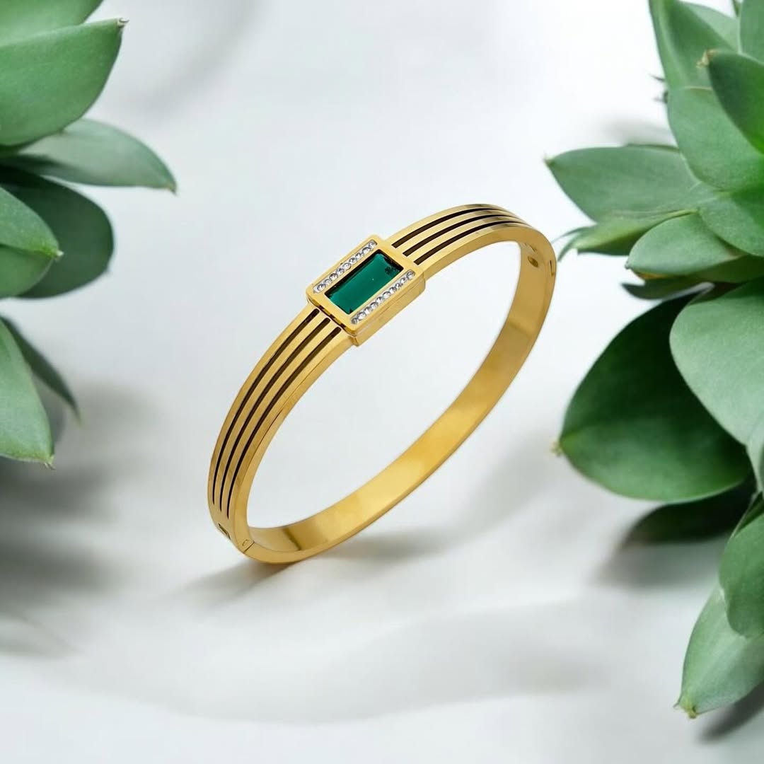 Emarald Trail Bangle