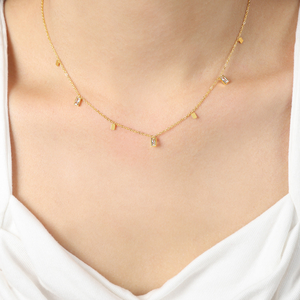 Dewlight Necklace