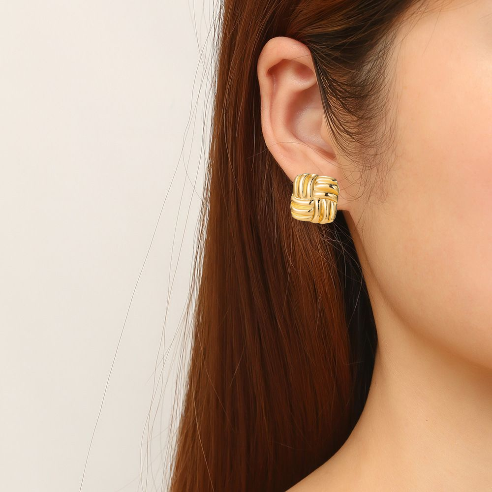 Mid Wind Studs