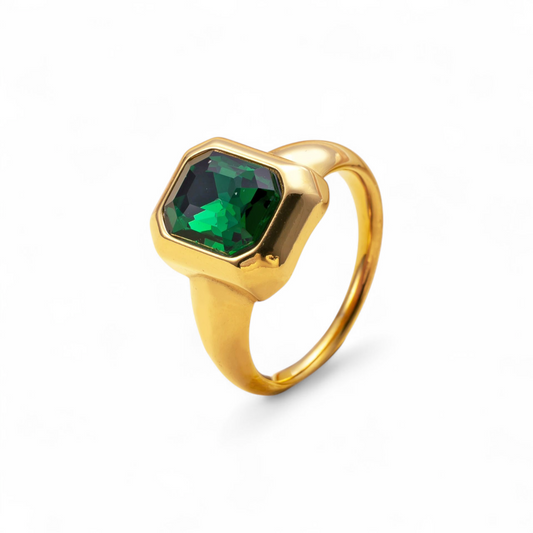 Queen's Emarald Ring