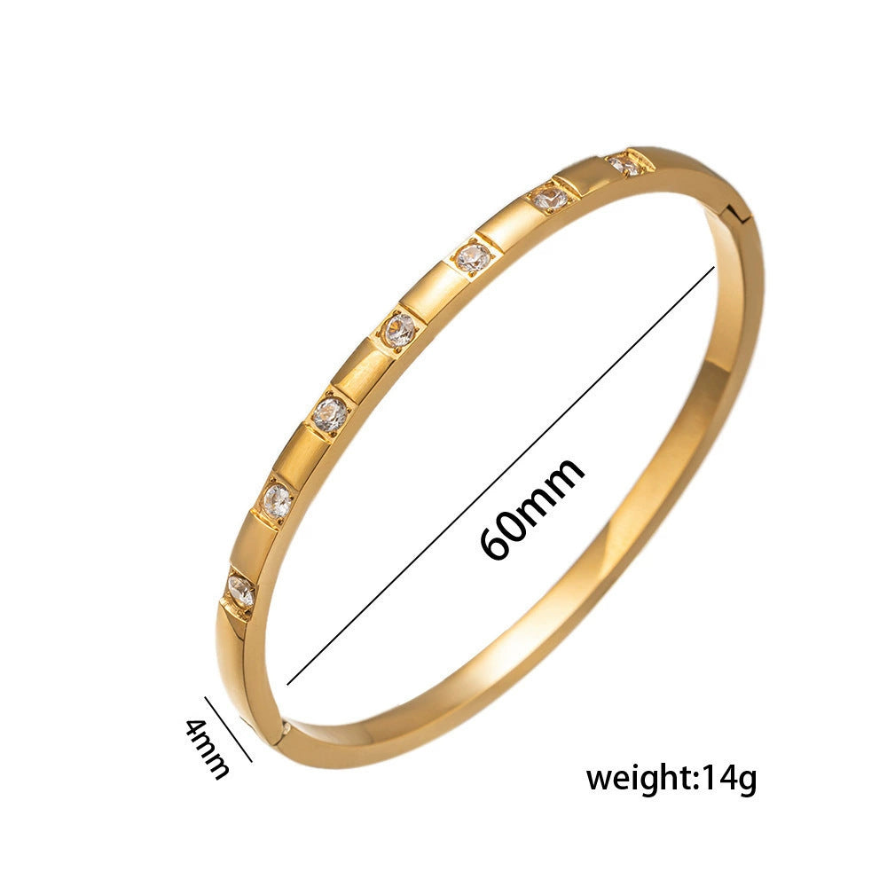 Gleam Orbit Bangle