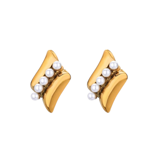 Pearl Crest Stud