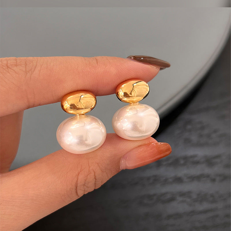 Nyra Earrings