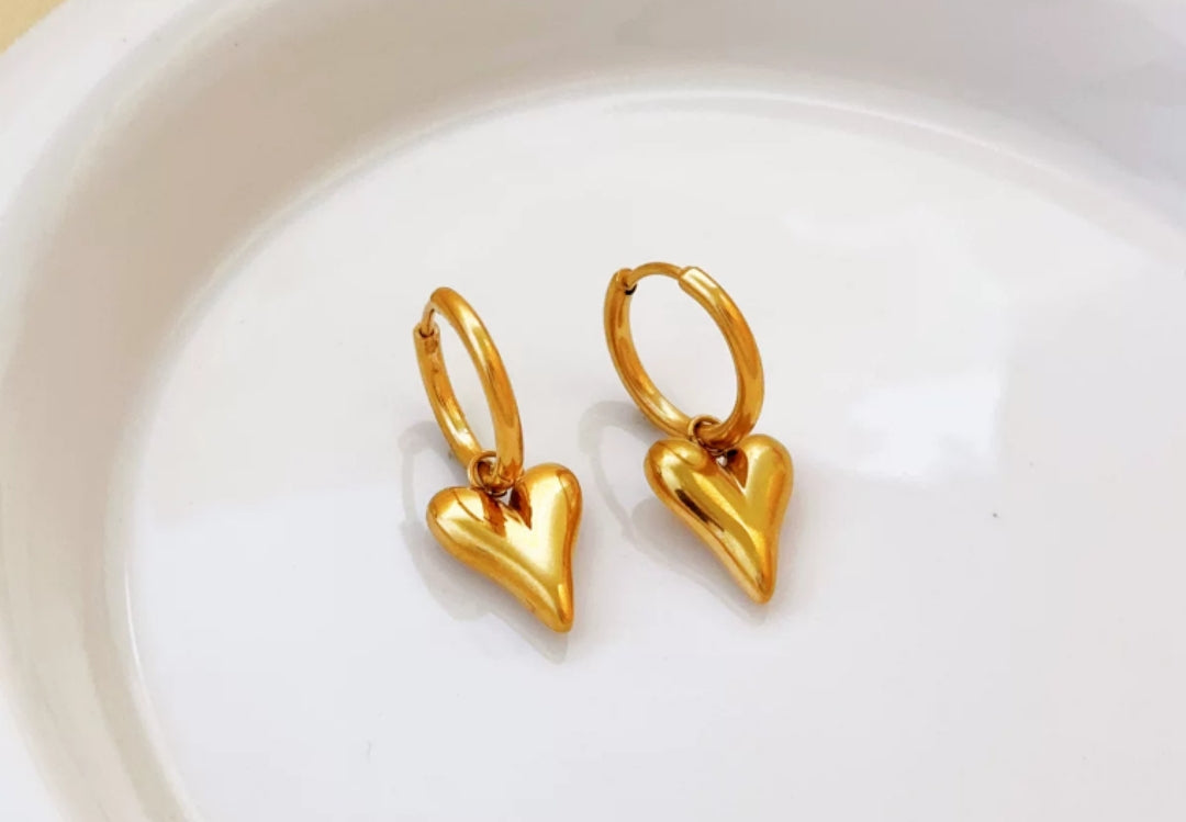 Dainty Heart Earrings